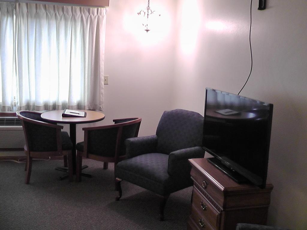 Motel 95 & Campground Hixton 외부 사진