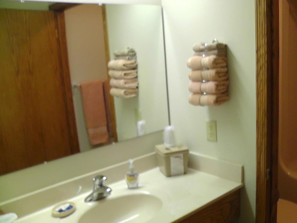 Motel 95 & Campground Hixton 외부 사진