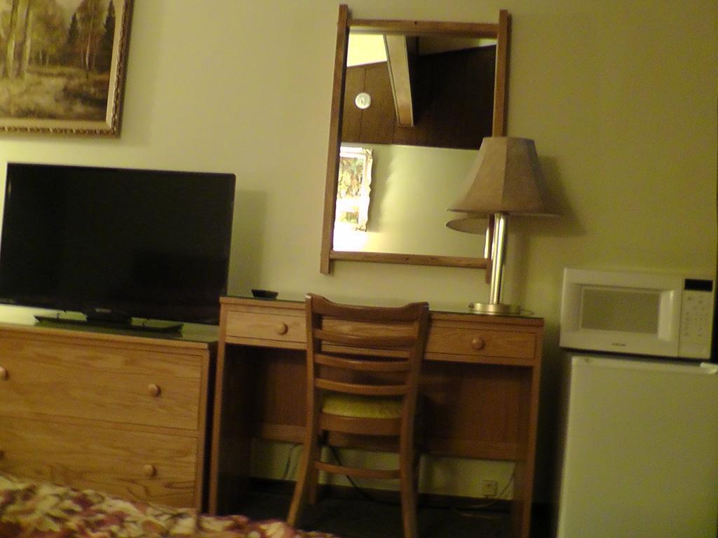 Motel 95 & Campground Hixton 외부 사진